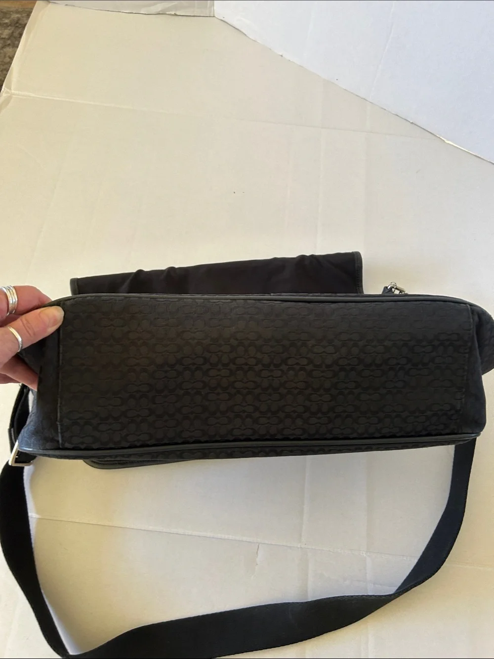COACH BLACK SIGNATURE HUDSON COMMUTER LAPTOP MESSENGER BAG